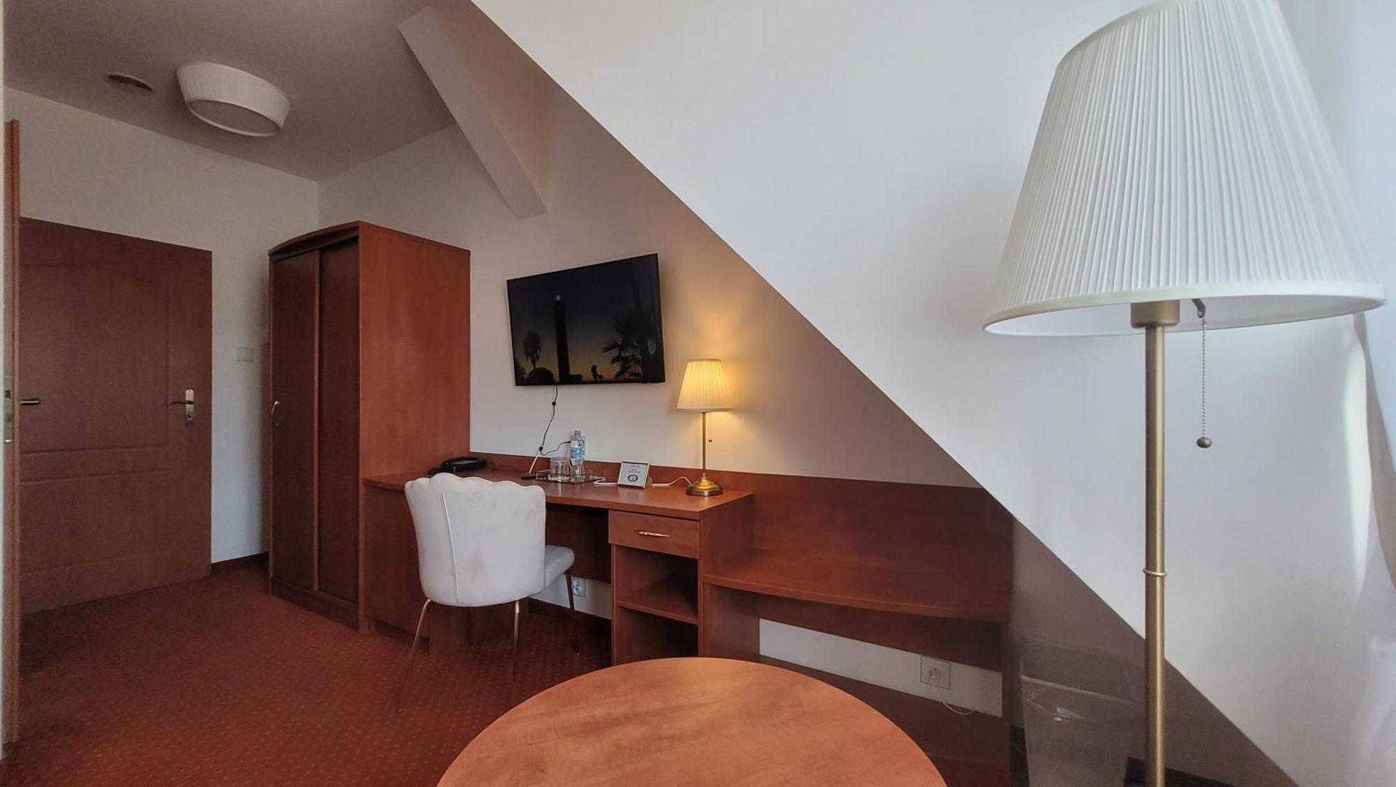 Hotel Maxim קווידזן מראה חיצוני תמונה