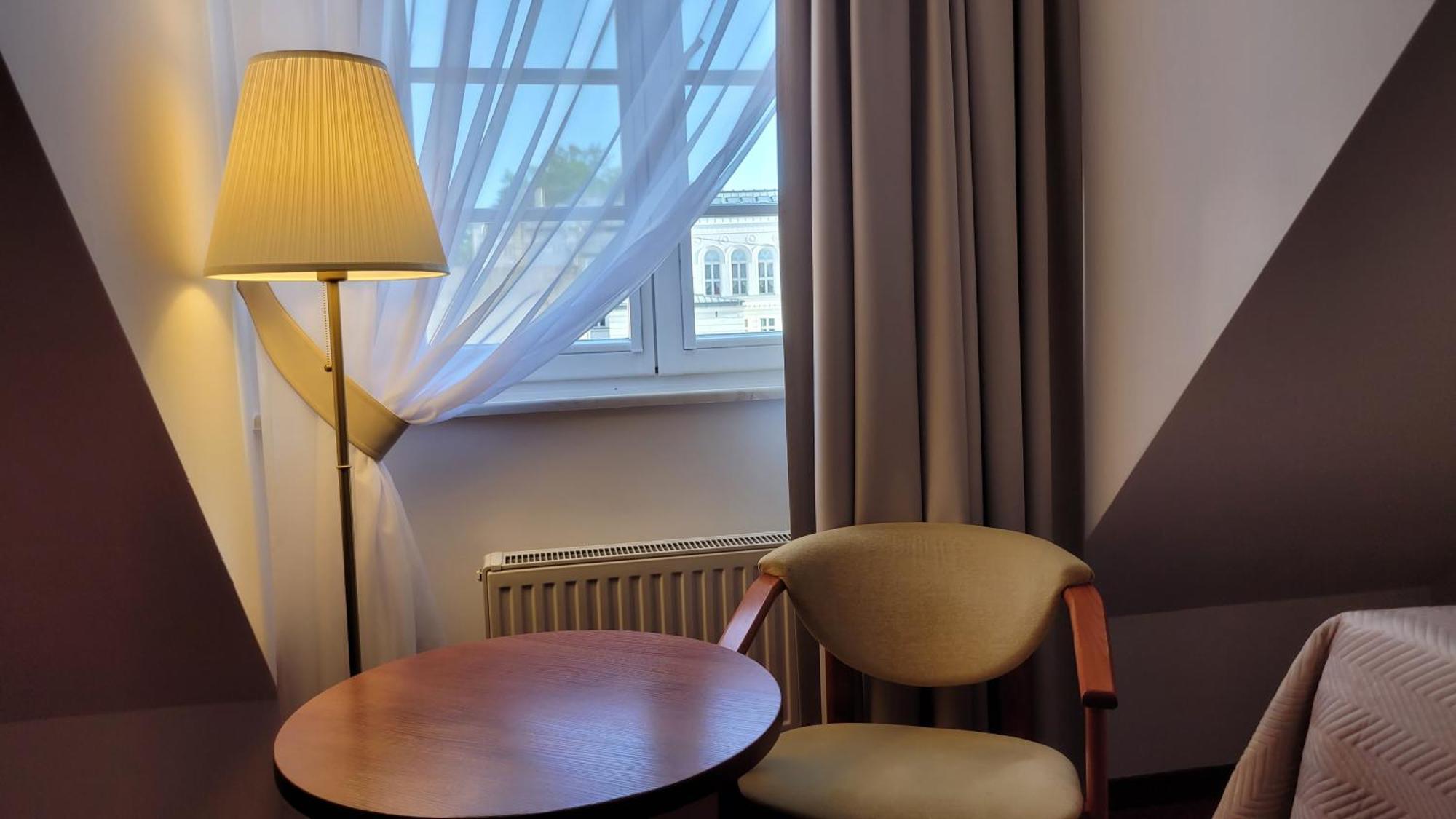 Hotel Maxim קווידזן מראה חיצוני תמונה