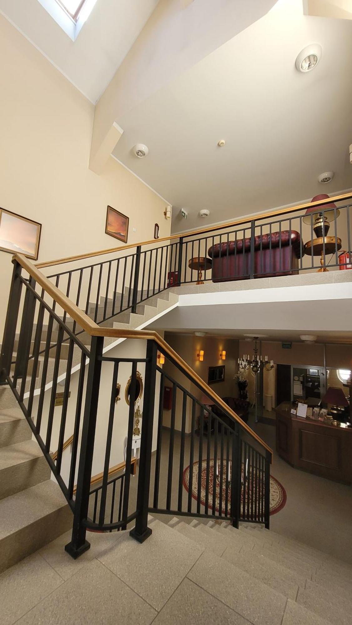 Hotel Maxim קווידזן מראה חיצוני תמונה
