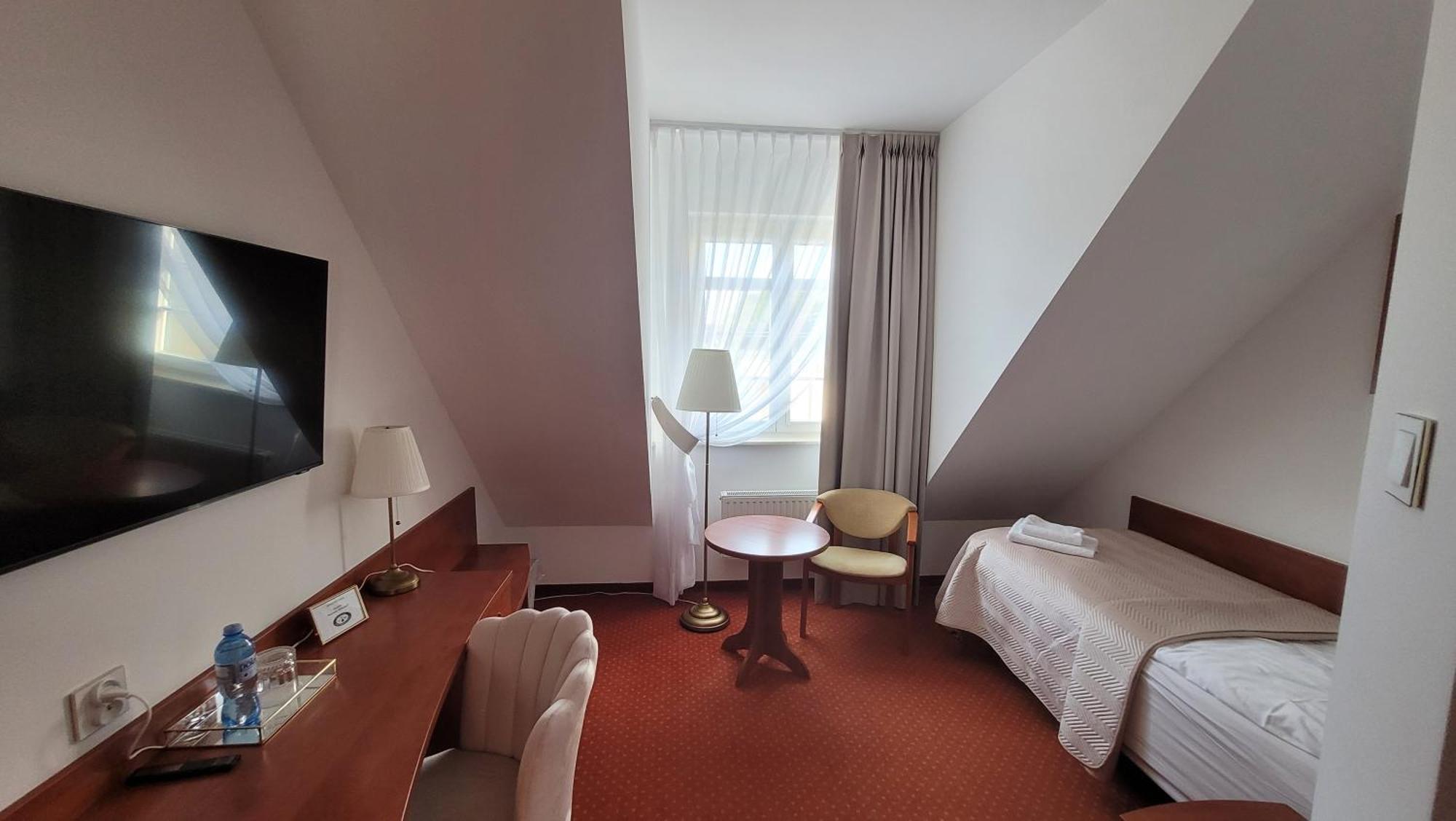 Hotel Maxim קווידזן מראה חיצוני תמונה