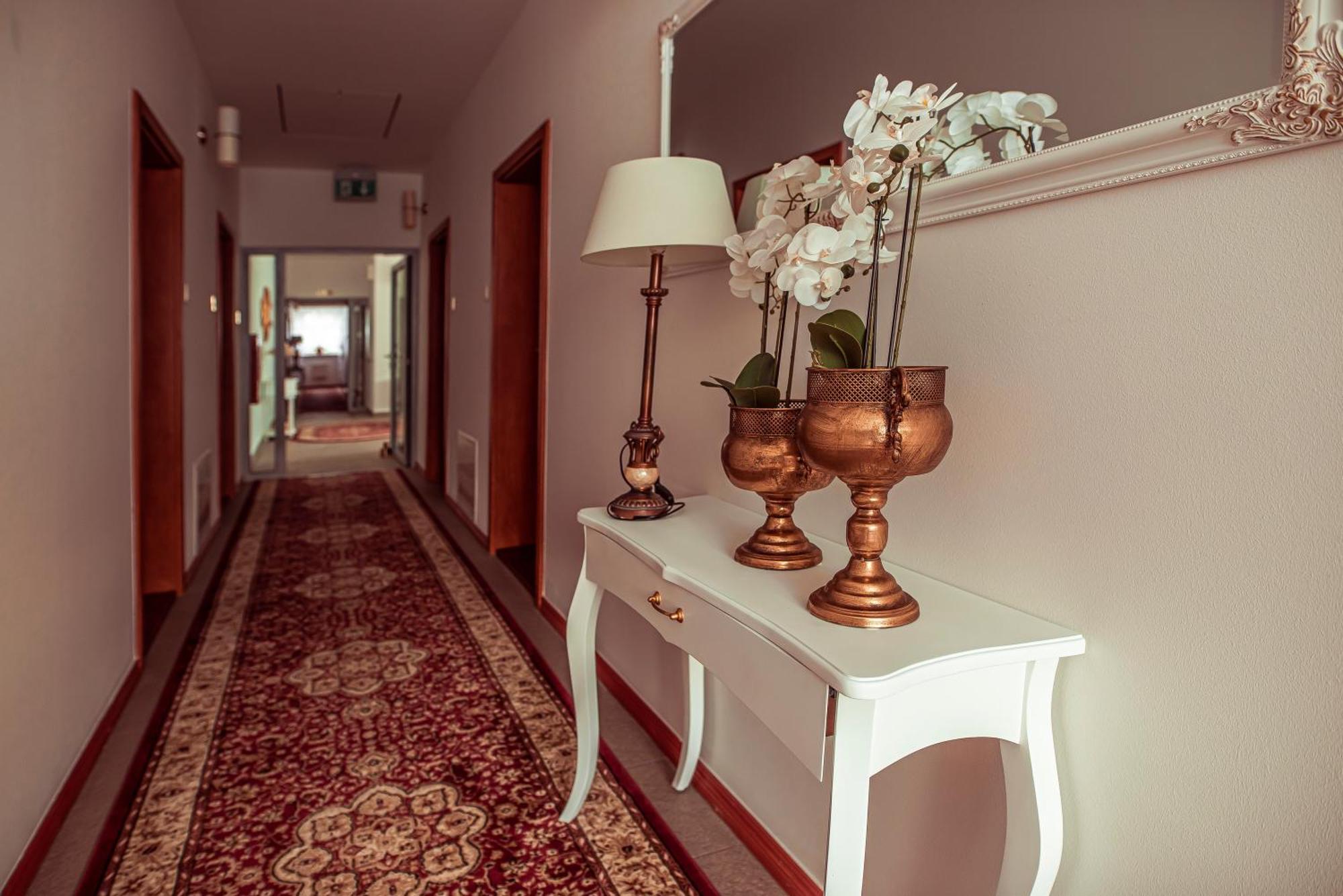 Hotel Maxim קווידזן מראה חיצוני תמונה