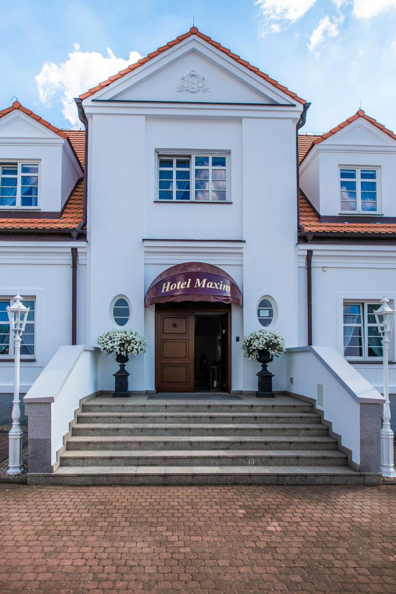 Hotel Maxim קווידזן מראה חיצוני תמונה